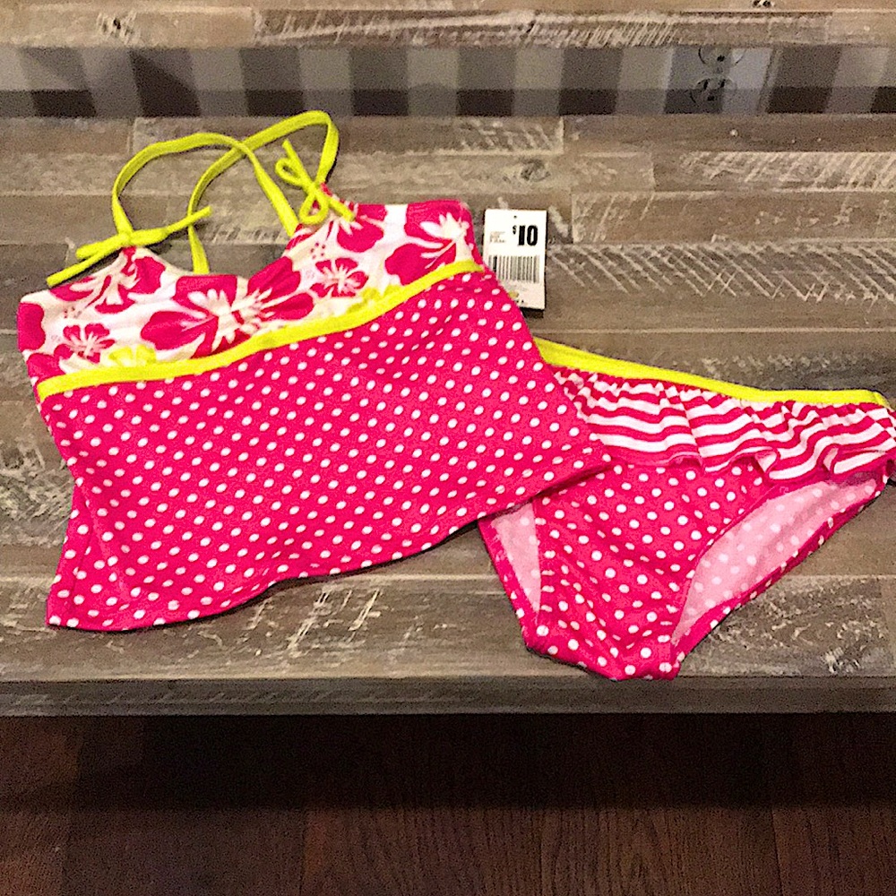 Girls swimsuit
